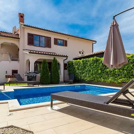 Kazun Apartamento Fažana